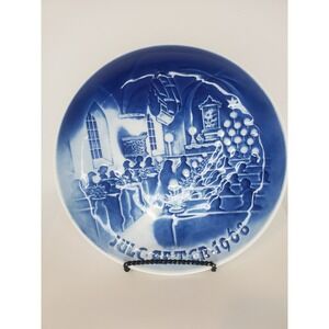 Bing & Grindahl‎ 1968 Jule After "Christmas in Church" Blue & White Plate